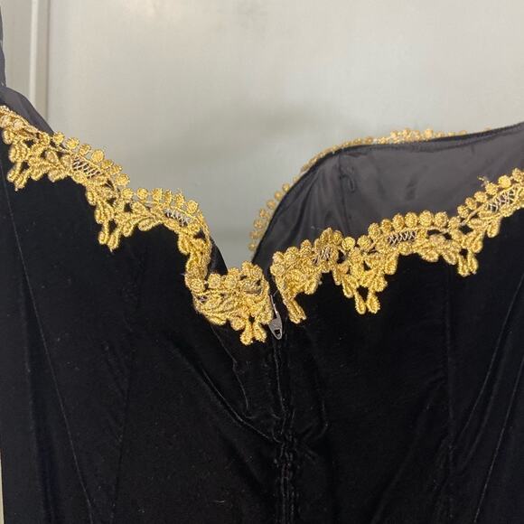 Vintage Zum Zum Strapless Black Velvet Mini Dress Gold Trim Small Whimsigoth - Picture 4 of 11